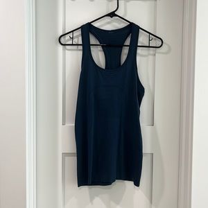 Lululemon workout tank